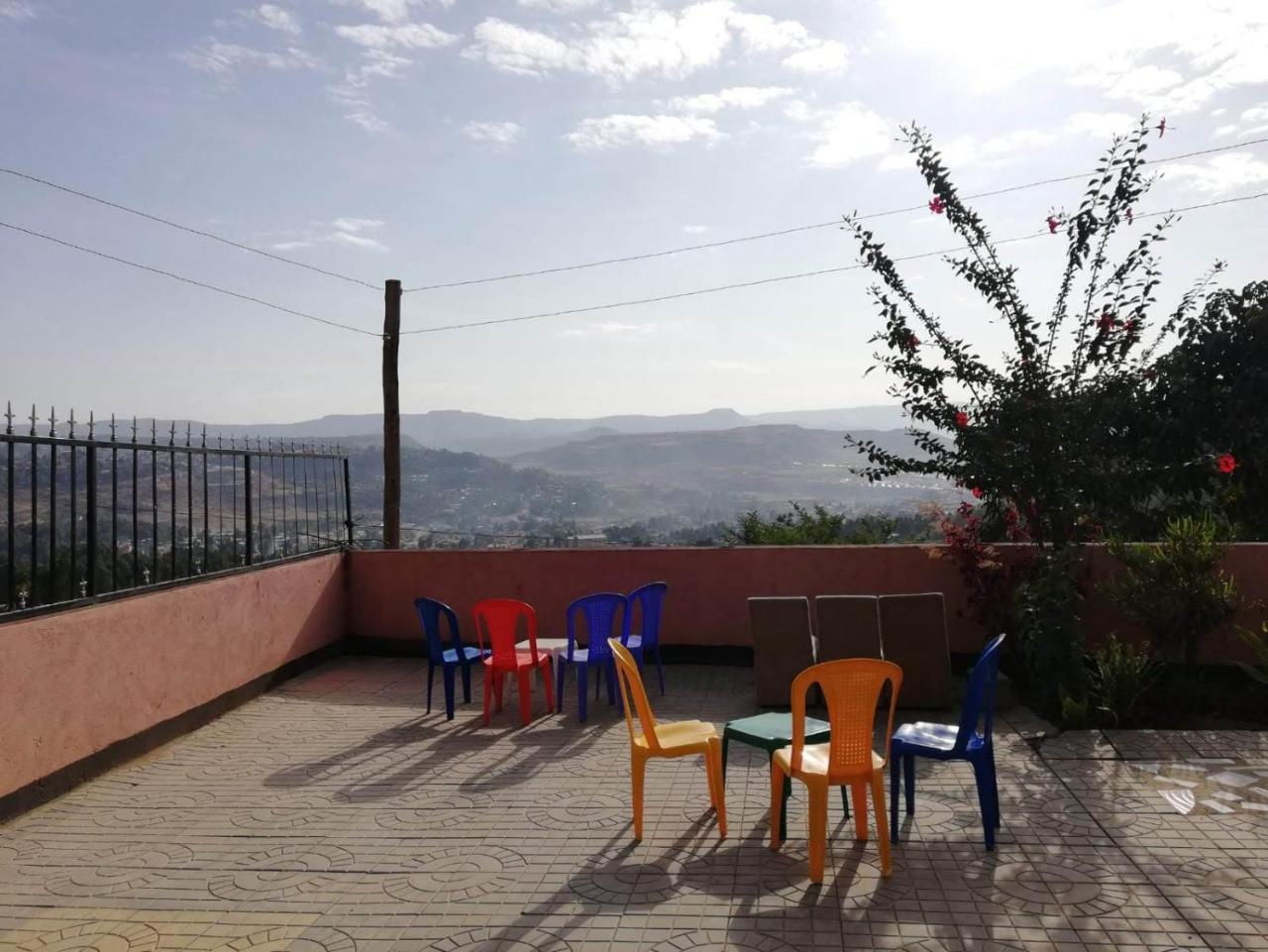 Gondar Backpackers Hostel Bagian luar foto
