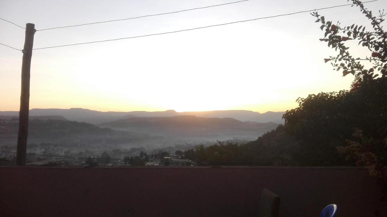 Gondar Backpackers Hostel Bagian luar foto