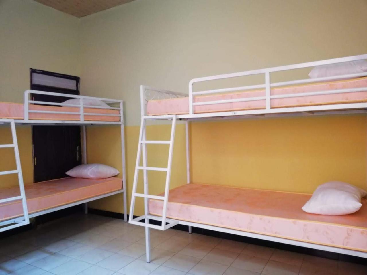 Gondar Backpackers Hostel Bagian luar foto