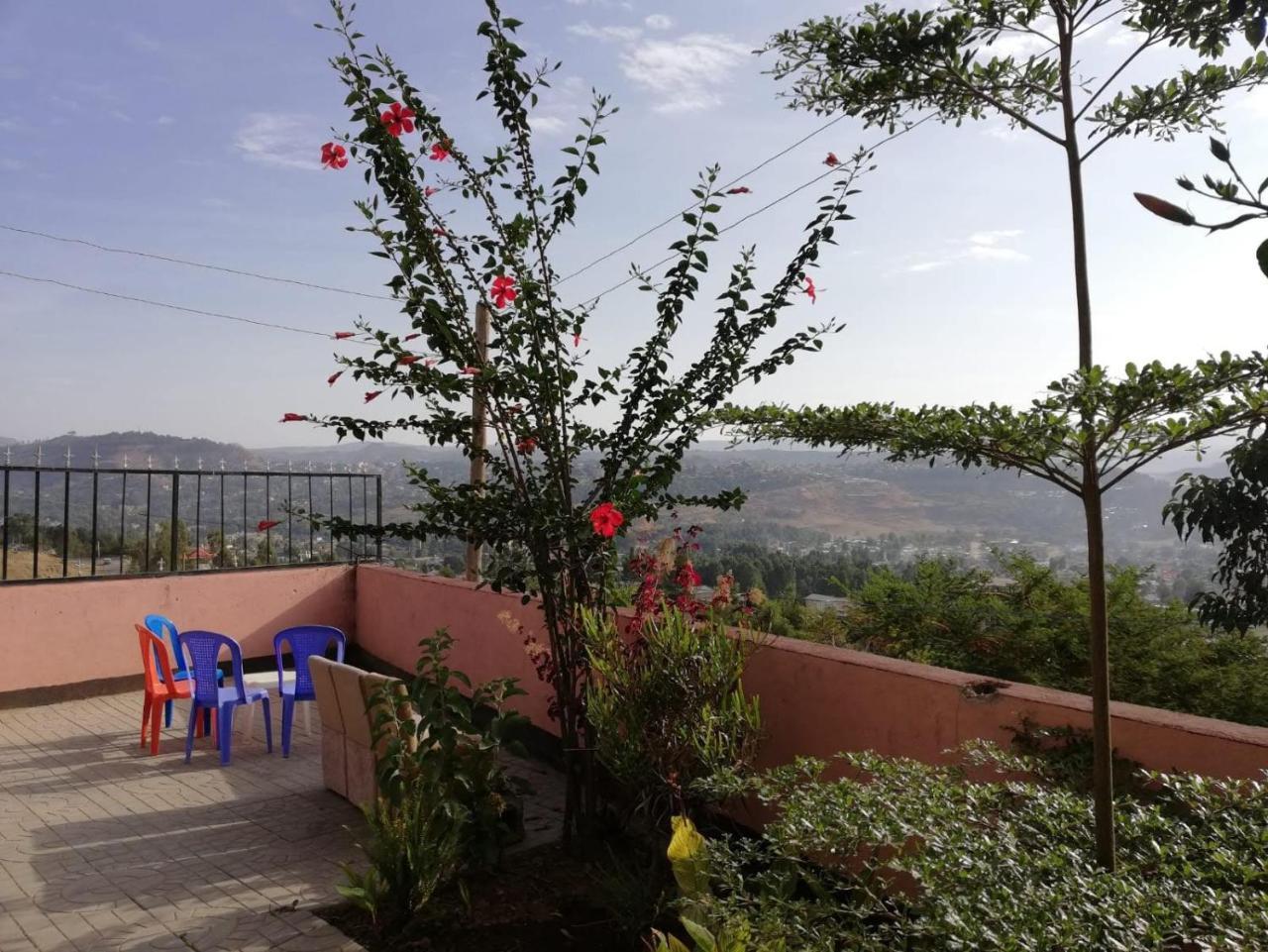 Gondar Backpackers Hostel Bagian luar foto